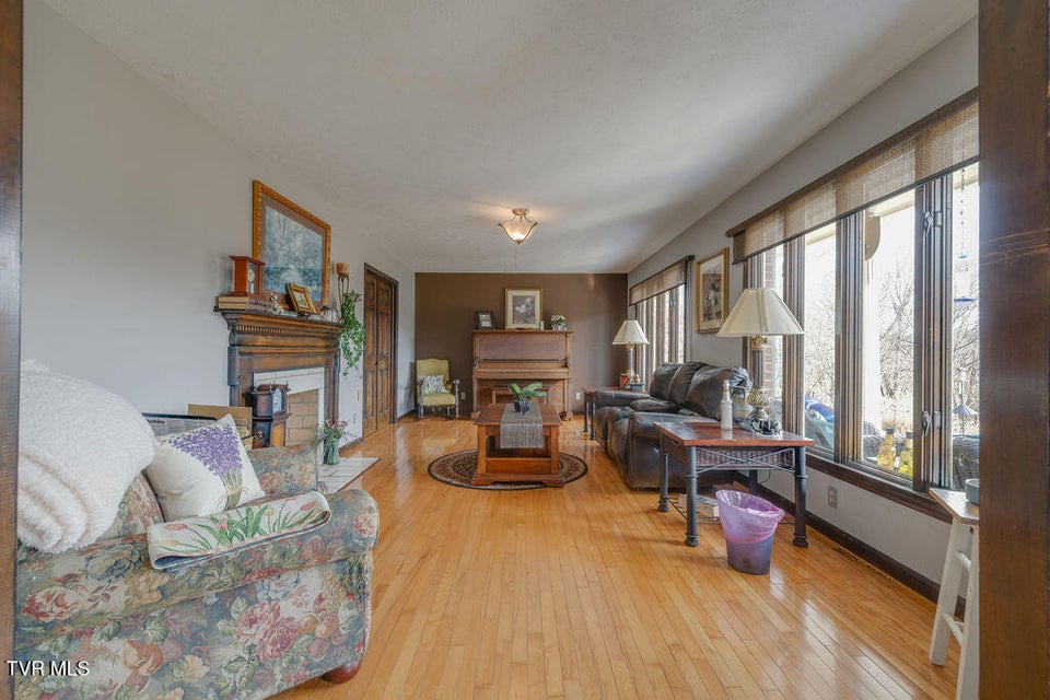 Photo #14: 250 Hummingbird Lane