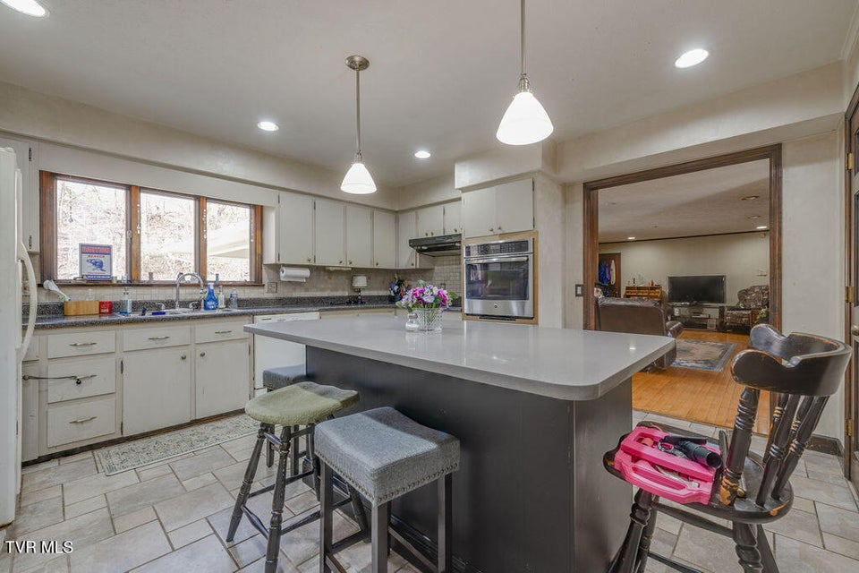 Photo #18: 250 Hummingbird Lane