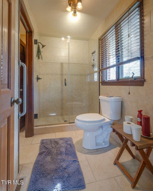 Photo #25: 250 Hummingbird Lane