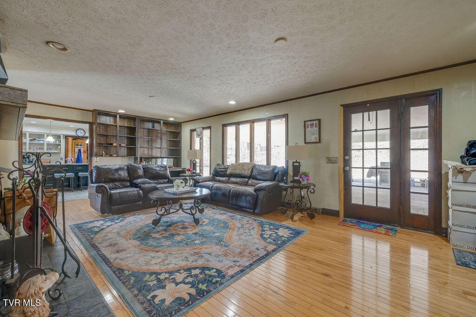 Photo #28: 250 Hummingbird Lane