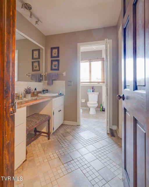 Photo #34: 250 Hummingbird Lane