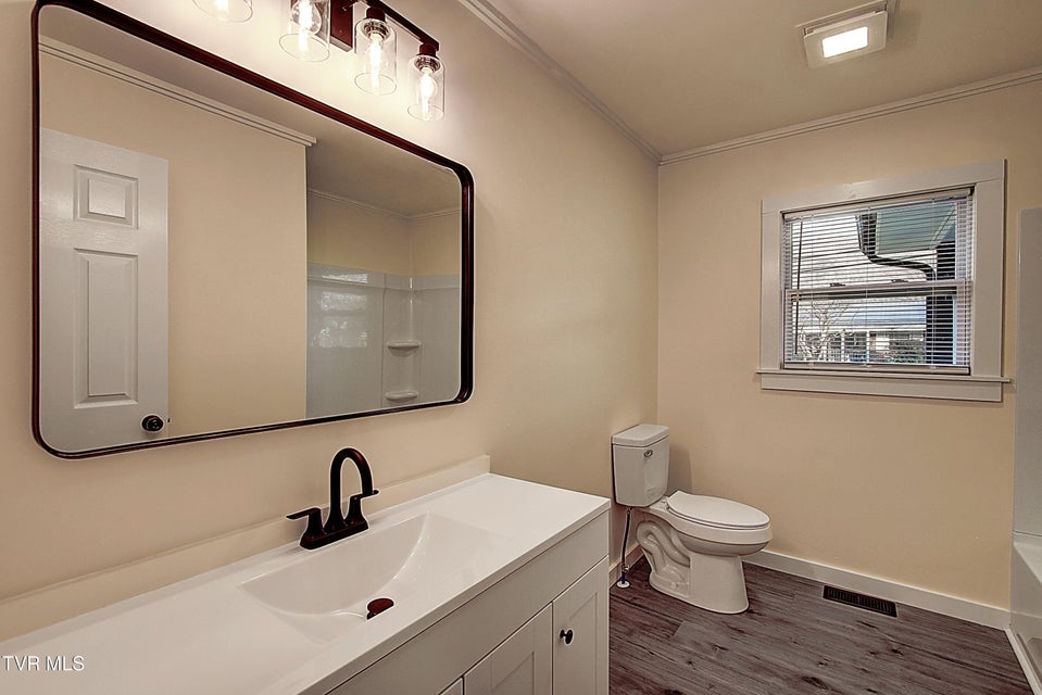 Photo #32: 170 Price Road