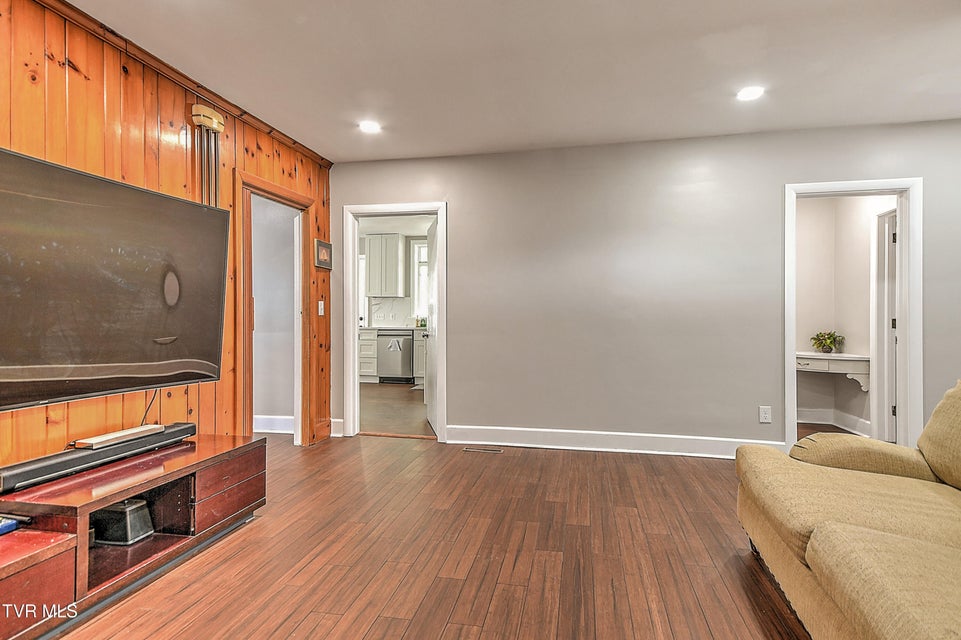 Photo #12: 502 Valley Drive