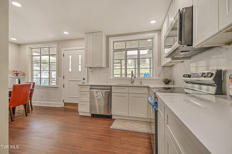 Photo #27: 502 Valley Drive