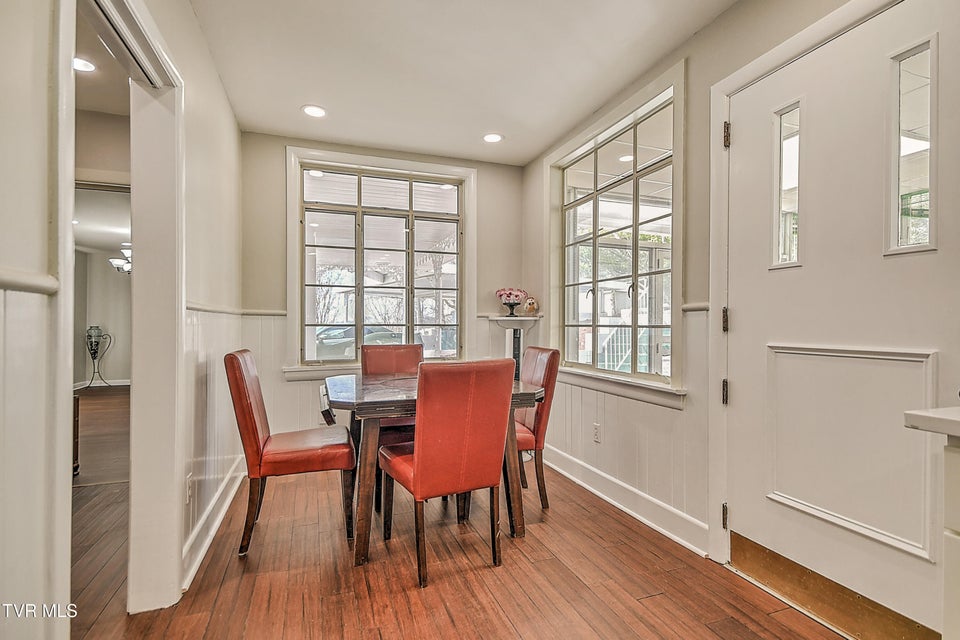 Photo #28: 502 Valley Drive