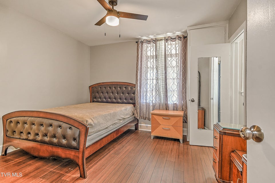 Photo #37: 502 Valley Drive