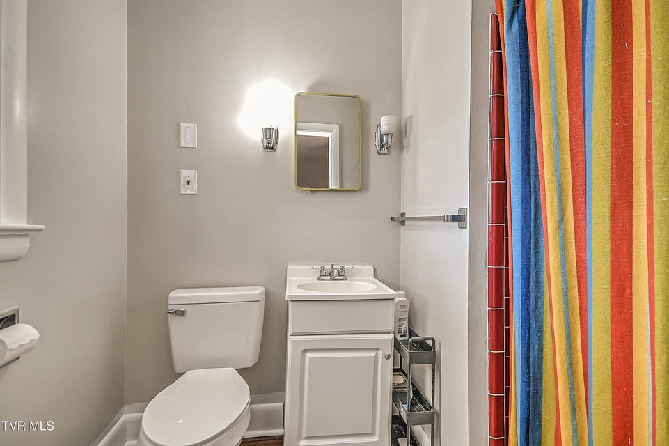 Photo #39: 502 Valley Drive