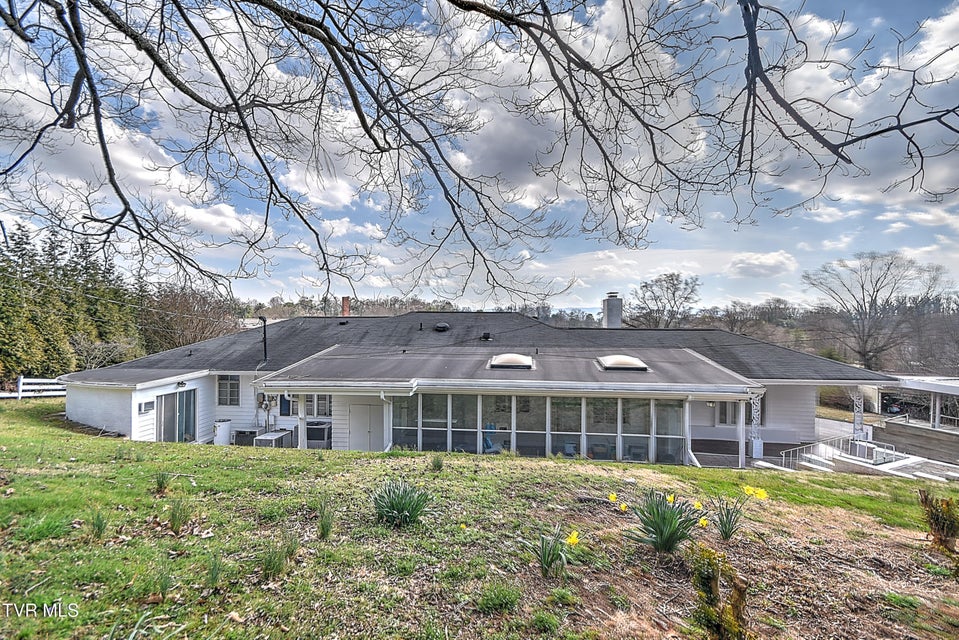 Photo #6: 502 Valley Drive