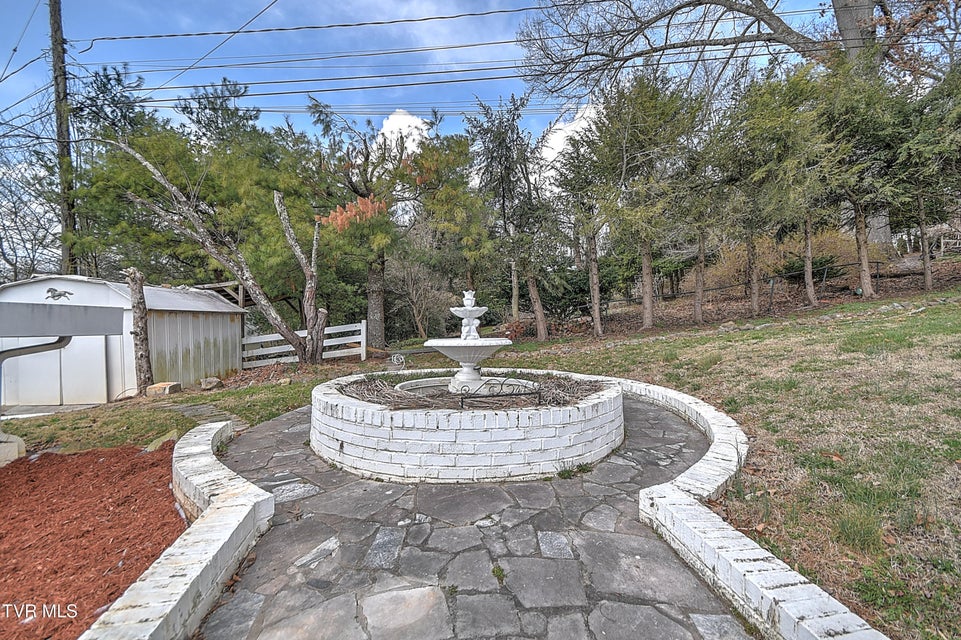 Photo #8: 502 Valley Drive