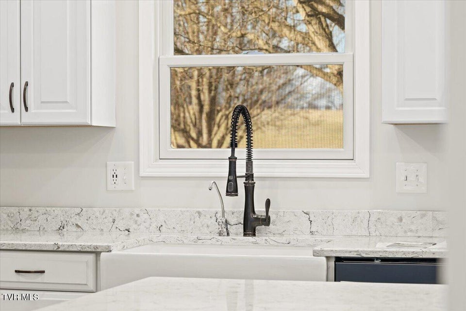 Photo #17: 171 Flourville Road