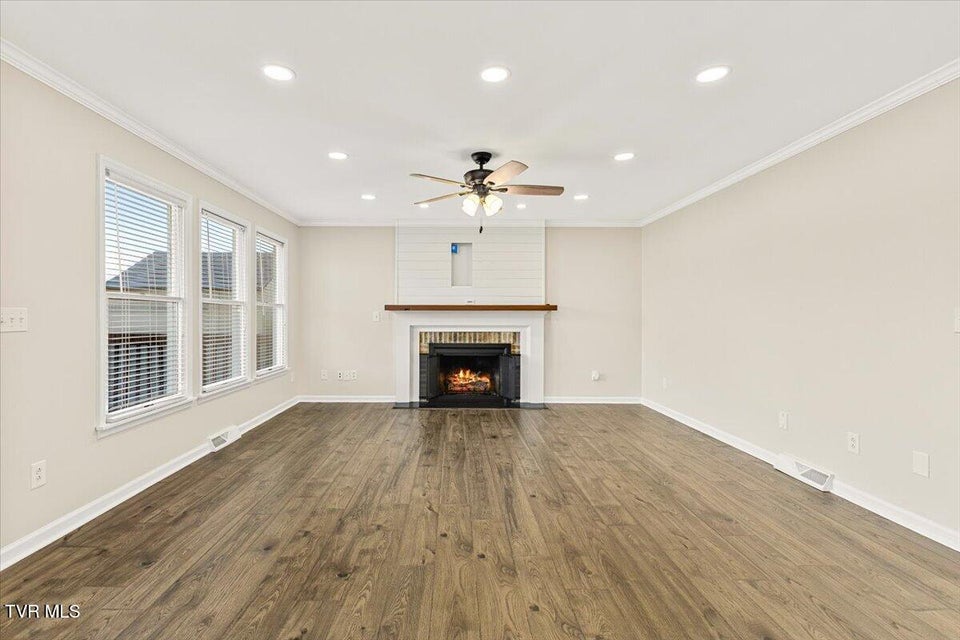 Photo #21: 171 Flourville Road