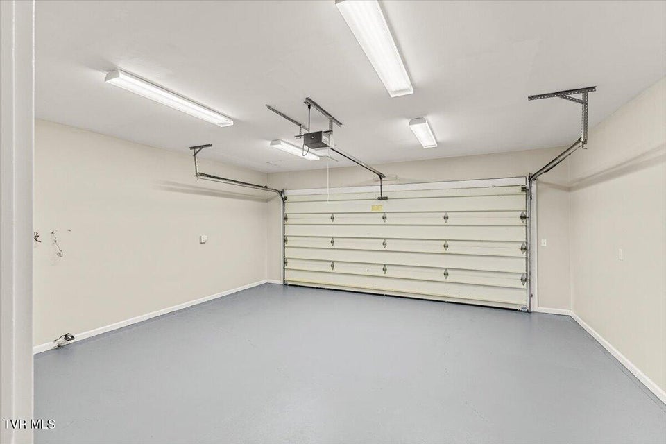 Photo #25: 171 Flourville Road