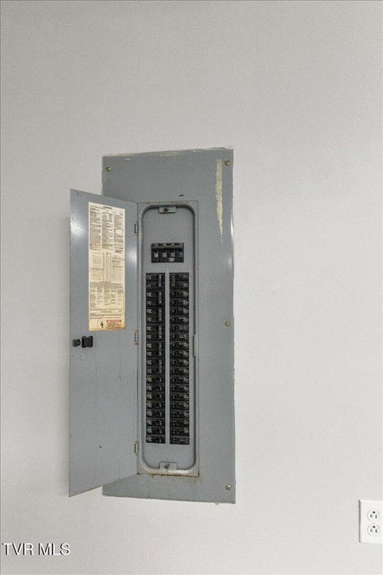 Photo #29: 171 Flourville Road