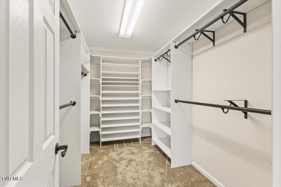 Photo #39: 171 Flourville Road