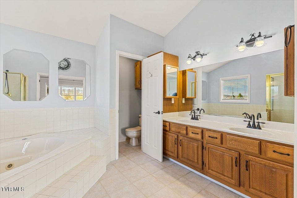 Photo #41: 171 Flourville Road