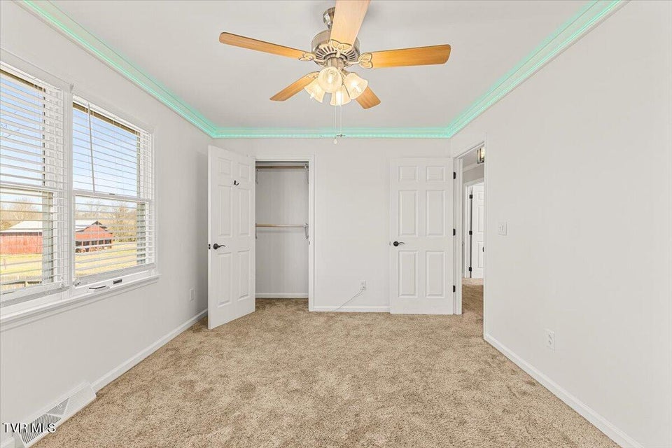 Photo #49: 171 Flourville Road