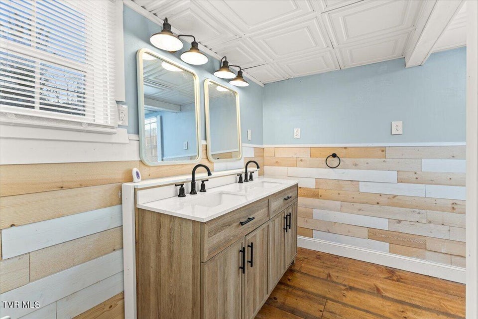 Photo #20: 455 Westin Drive