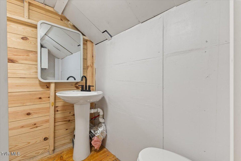 Photo #29: 455 Westin Drive