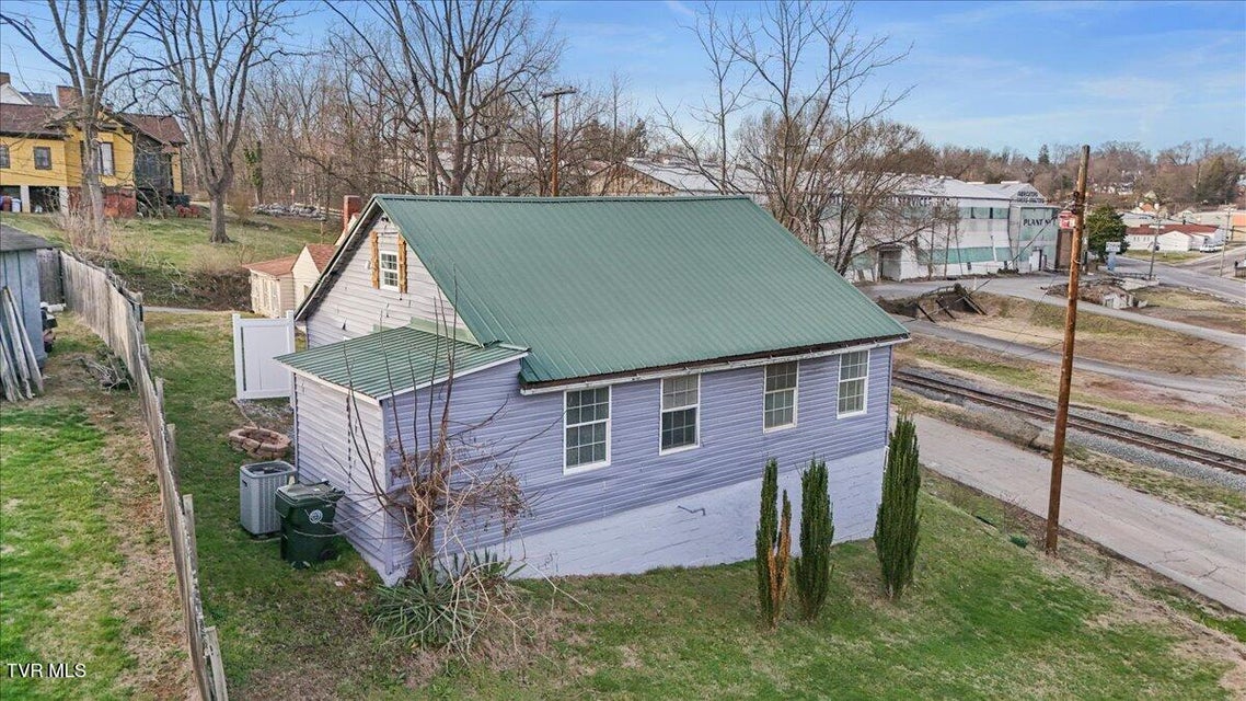 Photo #3: 455 Westin Drive