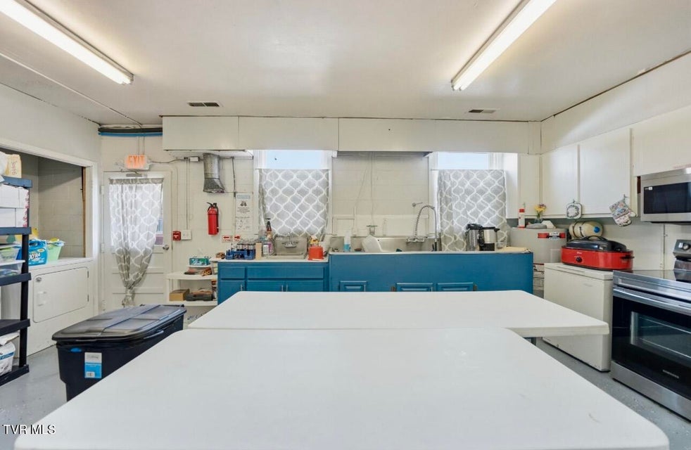 Photo #10: 300 Chilhowie Avenue