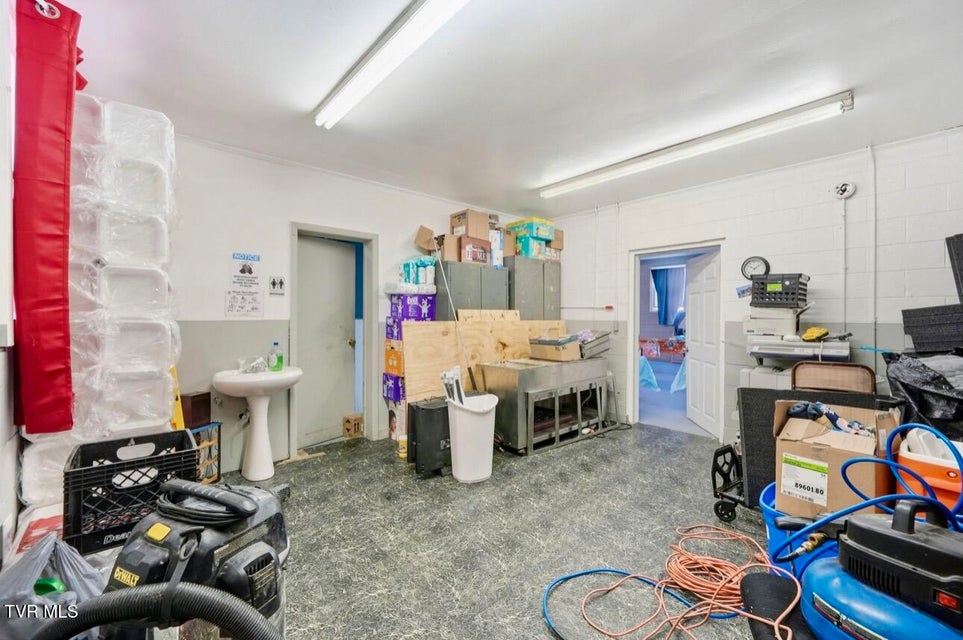 Photo #19: 300 Chilhowie Avenue