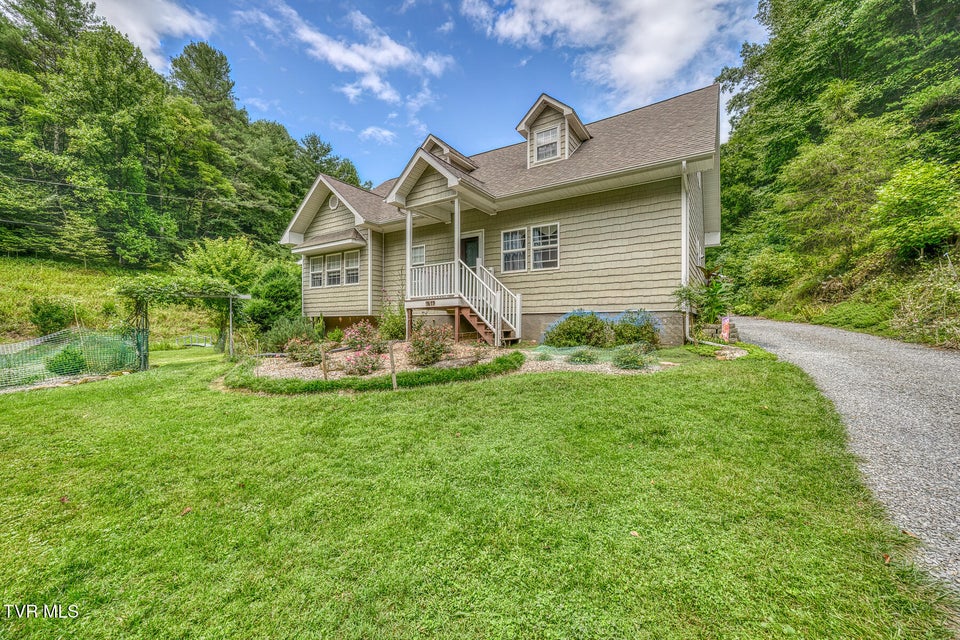 Photo #11: 7519 Wolf Run Road