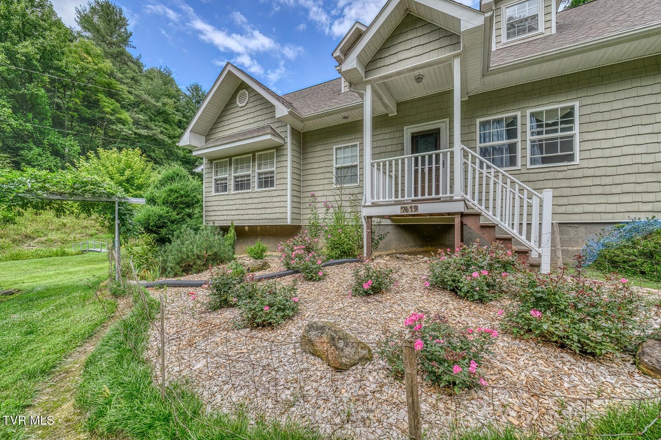 Photo #12: 7519 Wolf Run Road