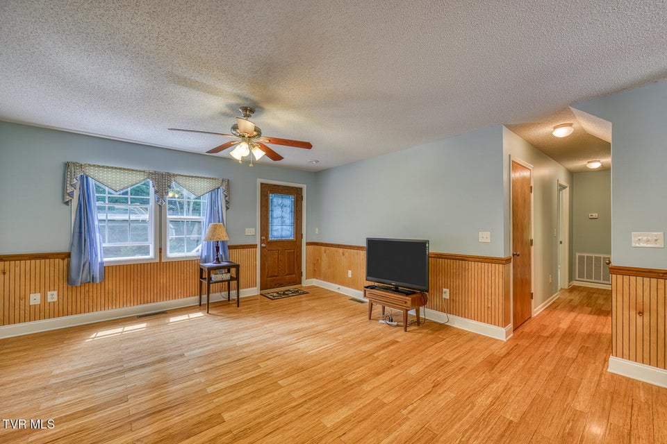 Photo #17: 7519 Wolf Run Road