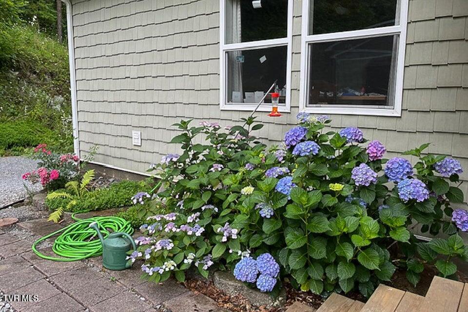 Photo #40: 7519 Wolf Run Road