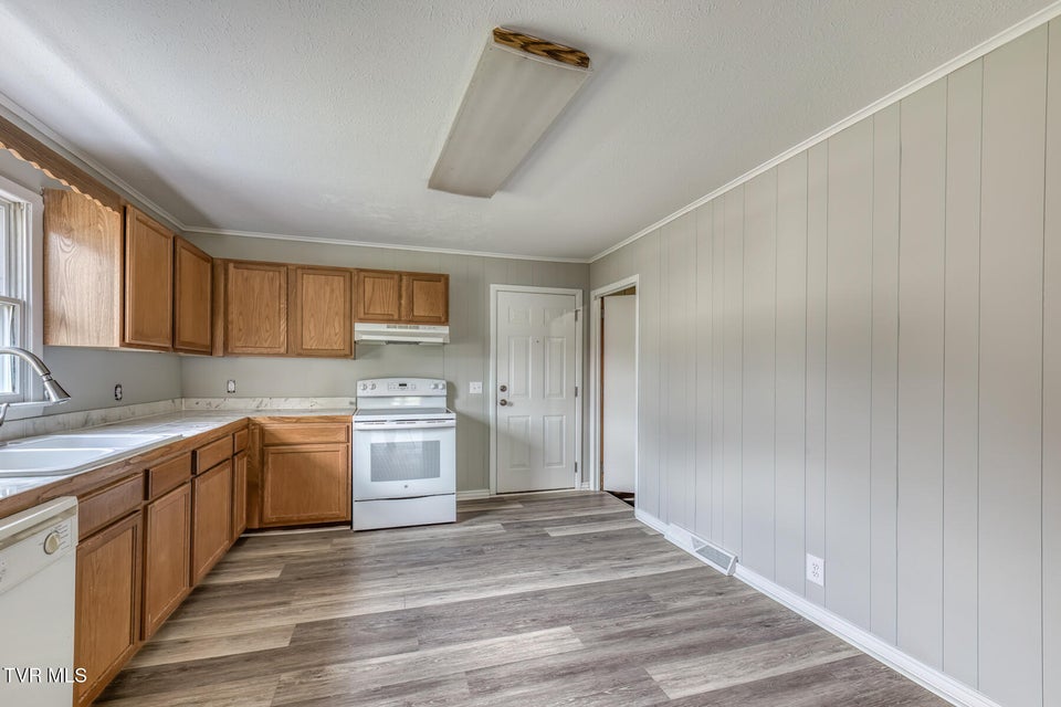 Photo #9: 4877 Yuma Road