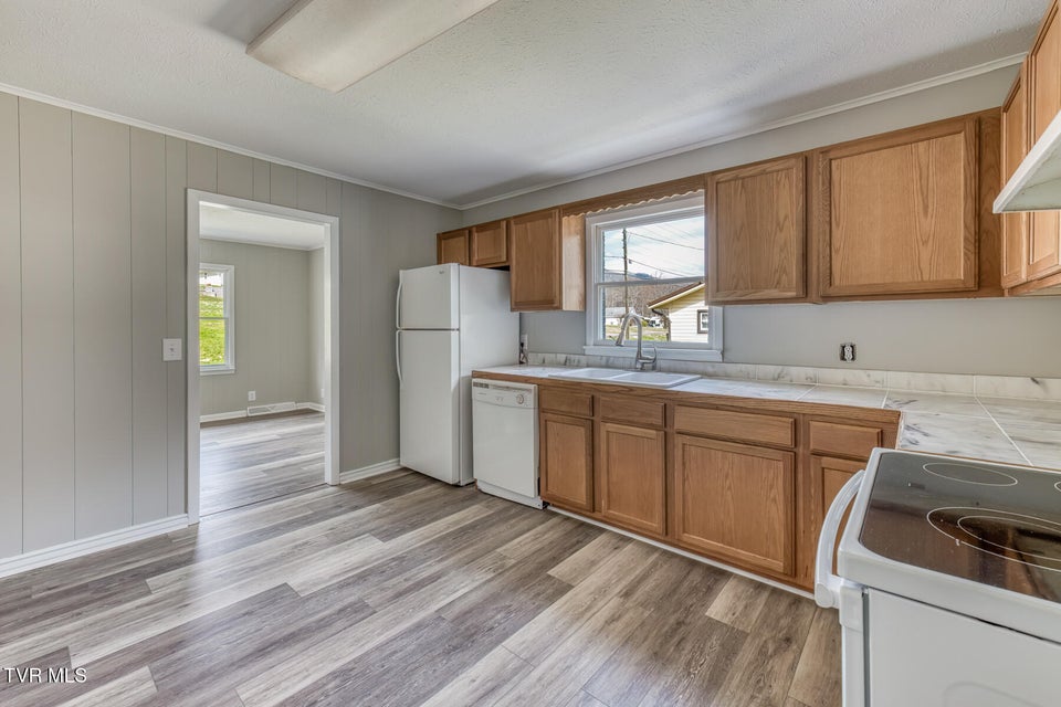 Photo #11: 4877 Yuma Road