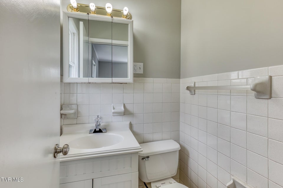 Photo #16: 4877 Yuma Road