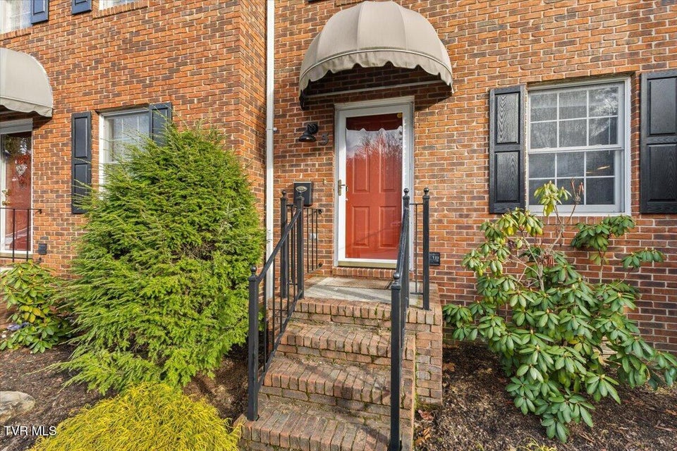 Photo #6: 461 Eastley Court