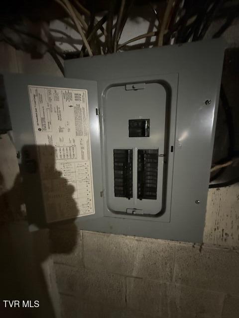 Photo #6: 607 Barton Street