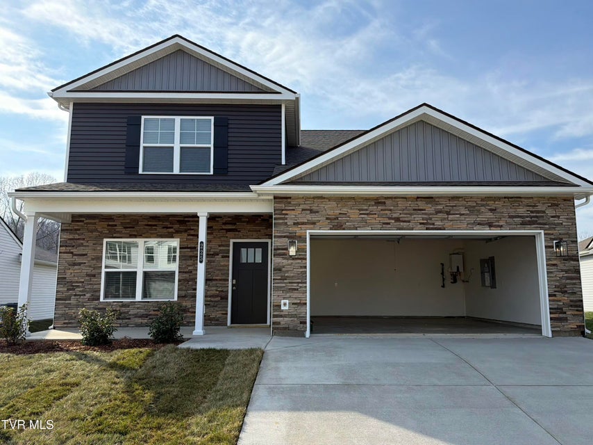 Photo #2: 225 Chimney View Loop 