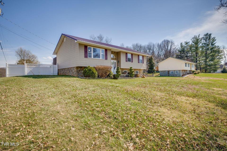 Photo #4: 145 Morgan Lane