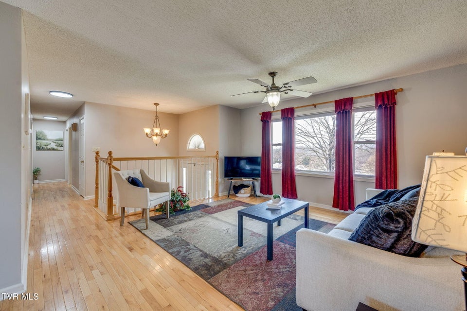 Photo #10: 145 Morgan Lane