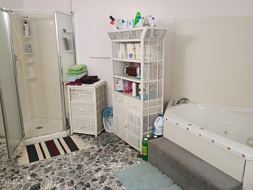 Photo #9: 220 Fannin Road