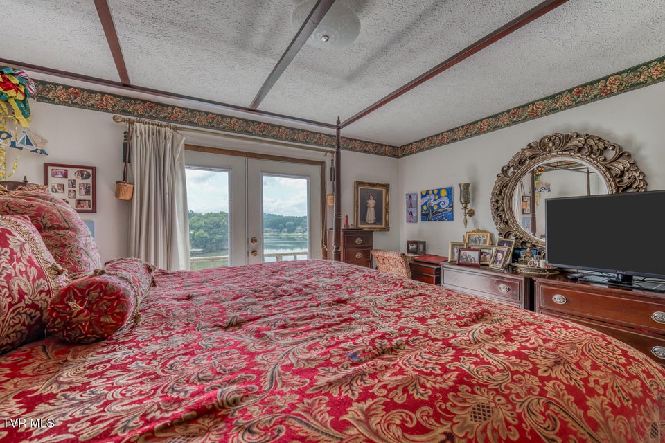 Photo #21: 1458 Shipley Ferry Road