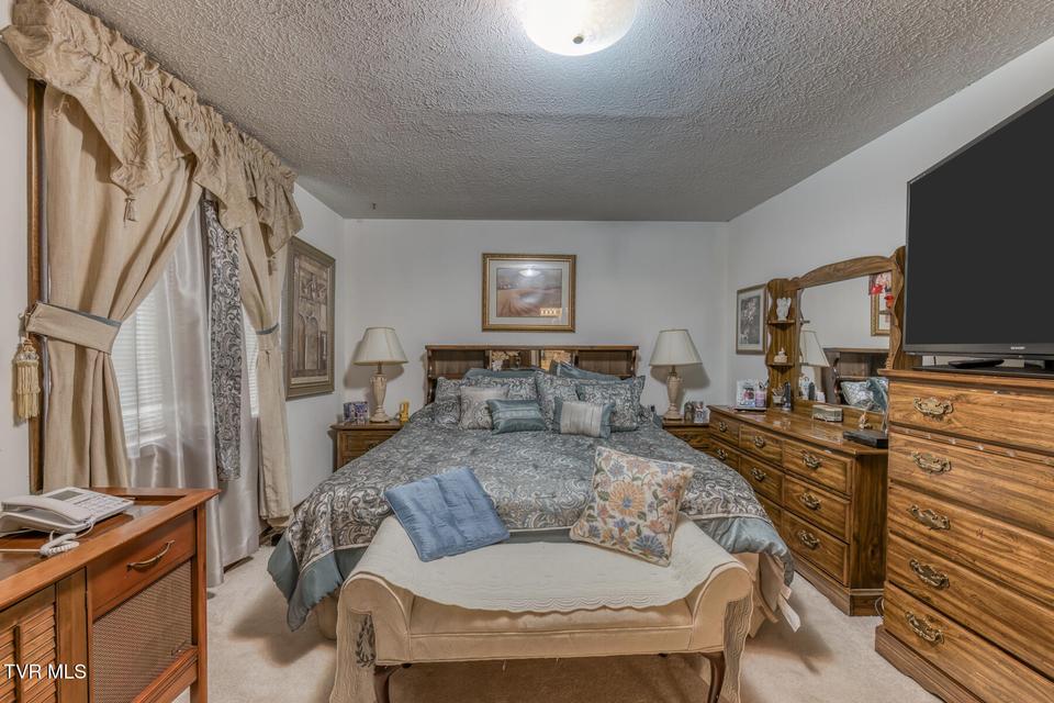 Photo #32: 1458 Shipley Ferry Road