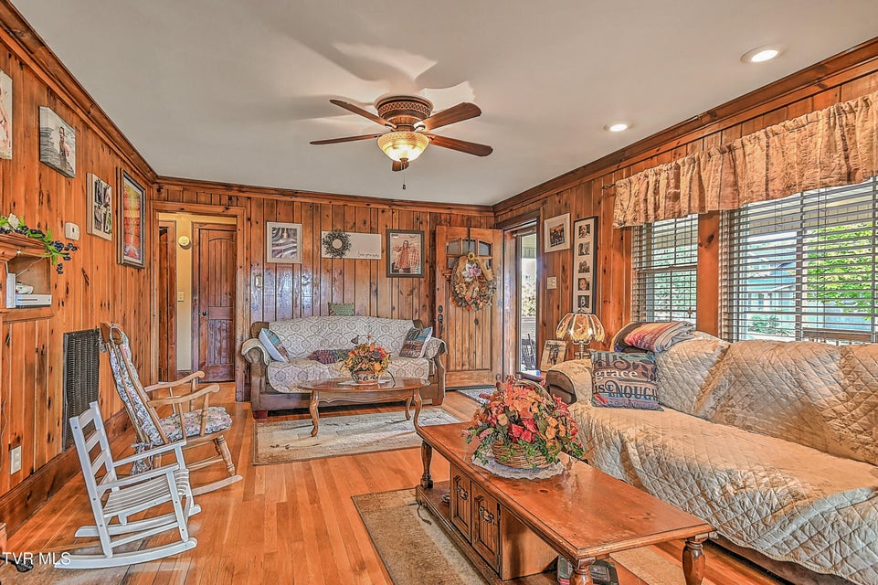 Photo #9: 700 Park Street