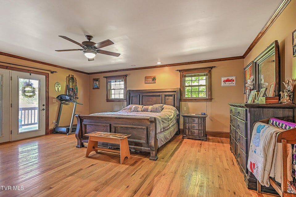 Photo #28: 700 Park Street