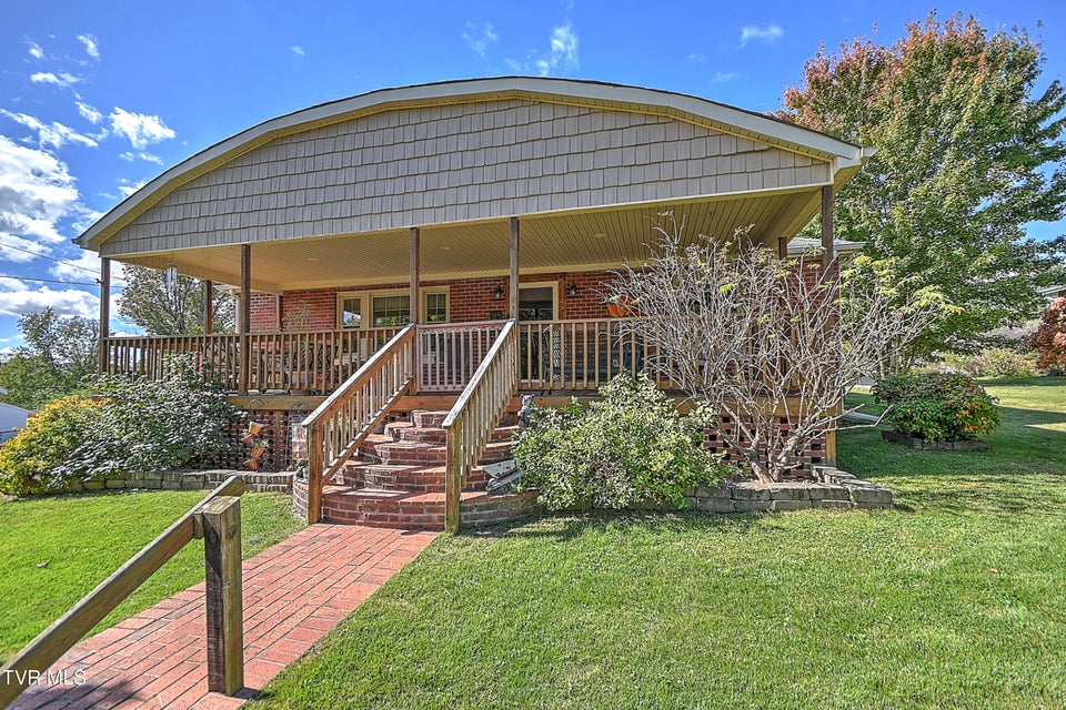 Photo #45: 700 Park Street