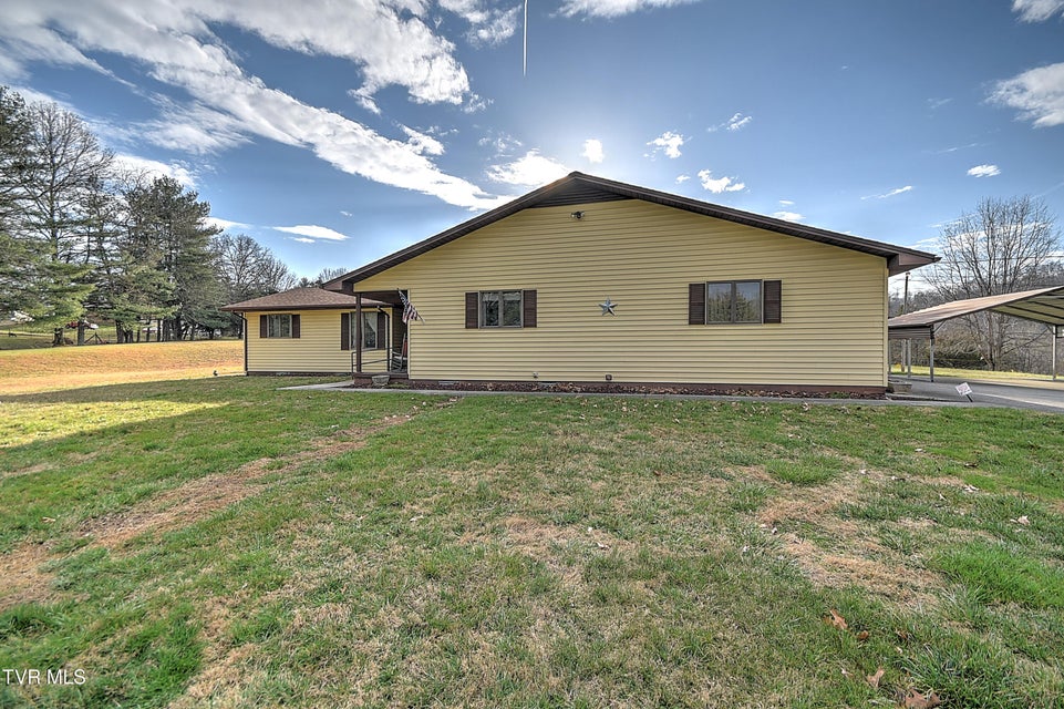 Photo #33: 805 Clairmont Road