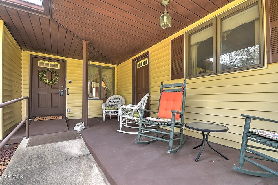 Photo #34: 805 Clairmont Road