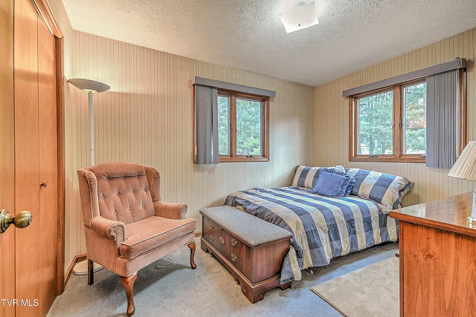 Photo #17: 805 Clairmont Road