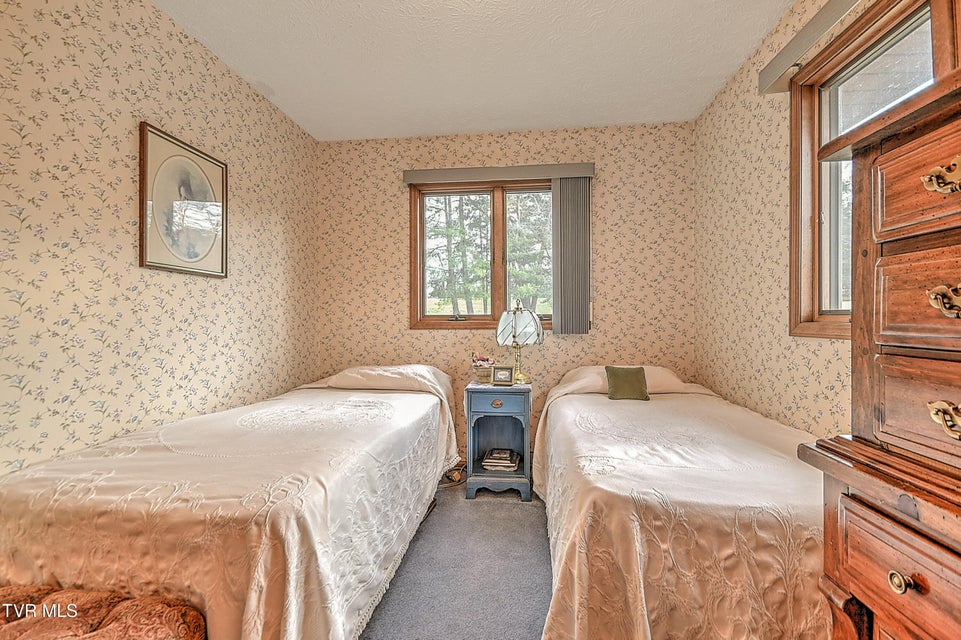 Photo #21: 805 Clairmont Road