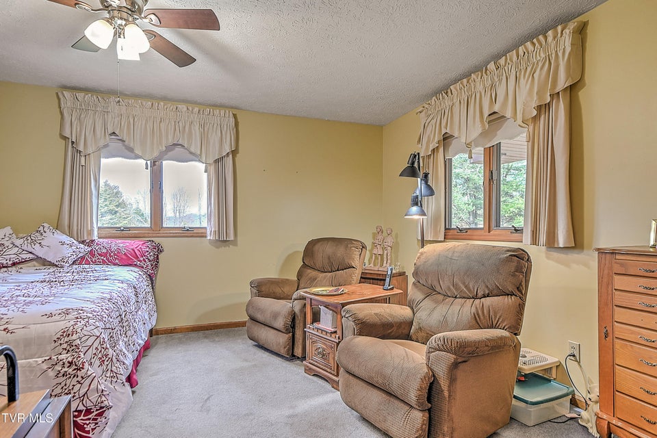 Photo #14: 805 Clairmont Road