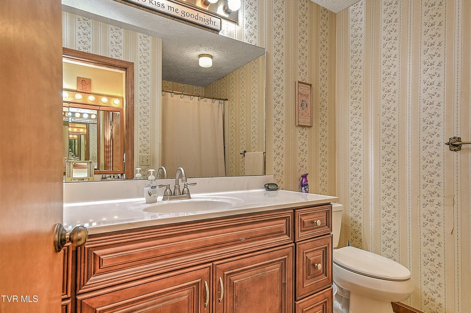 Photo #15: 805 Clairmont Road