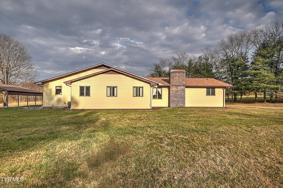 Photo #38: 805 Clairmont Road